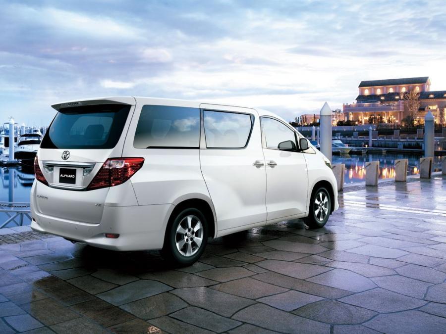  Toyota Alphard 2008 года  (фото 9 из 10)